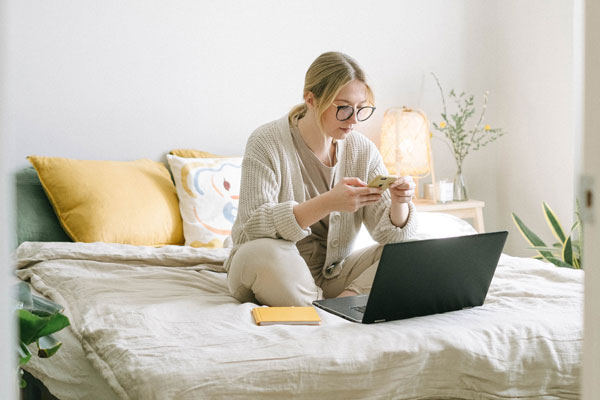 Moins de 48h pour profiter de ces trois énormes forfaits mobile en promotion sans condition de durée sur le réseau Bouygues Telecom !