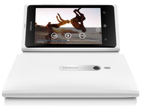 nokia lumia 800 blanc février france 499 euros