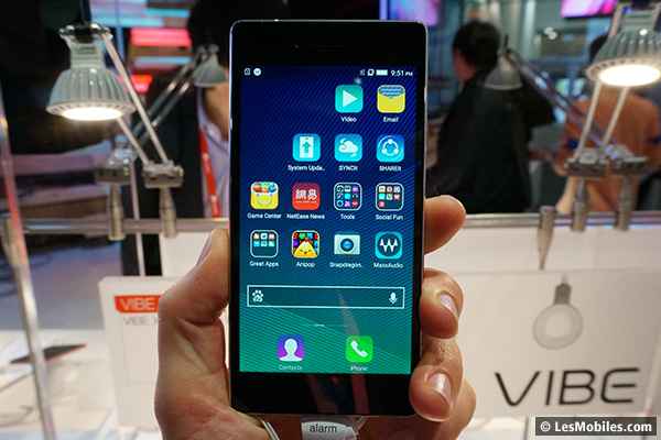 Lenovo Vibe Shot : un photophone avec de l'allure (MWC 2015)