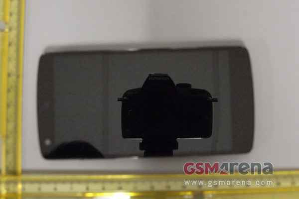 Nexus 5 : les premières photos confirment LG pour constructeur