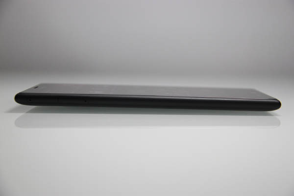 Nokia Lumia 1520 : côté gauche