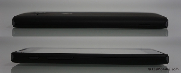 Huawei Ascend Y530 : gauche / droite