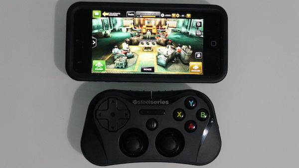Steelseries Stratus : avec iPhone 5