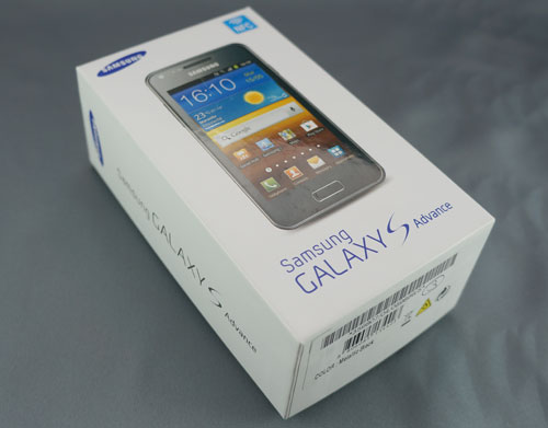 Test Samsung Galaxy S Advance : boite du smartphone