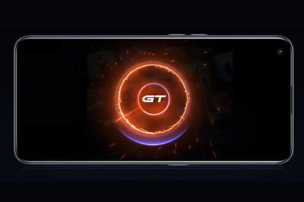 La série de smartphones realme GT s’étoffe avec deux nouveaux compétiteurs : realme GT Master Edition et realme GT Explorer Master Edition