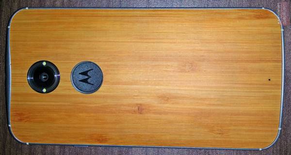 Motorola Moto X+1 : arrière