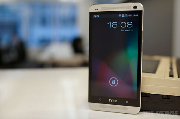 HTC One Nexus Experience : le smartphone 100% Android officialisé !