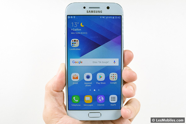 Test du Samsung Galaxy A5 (2017) : un modèle moins charmant que son prédécesseur