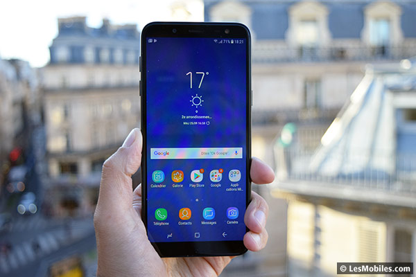 Prise en main du Samsung Galaxy J6 : un smartphone fonctionnel et endurant