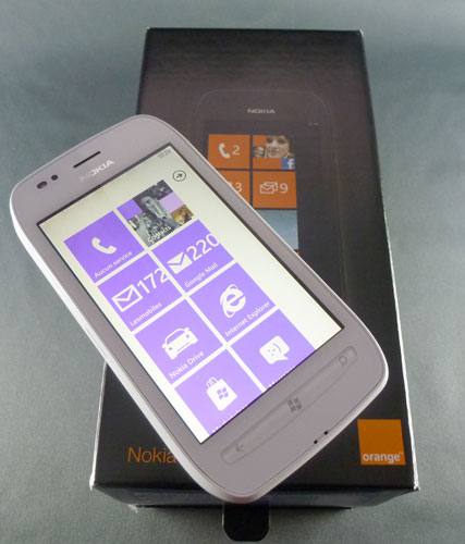 Test Nokia Lumia 710 : boîte