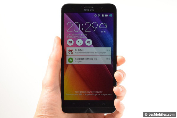 Test de l'Asus ZenFone 2 (ZE551) : une phablette qui ne manque pas de ressources !