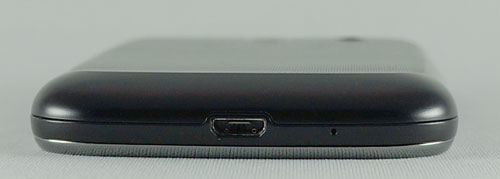 Samsung Galaxy Ace 2 : tranche inférieure