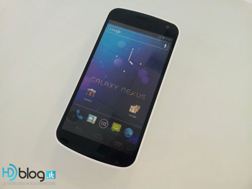 Les premières photos réelles du Samsung Galaxy Nexus blanc