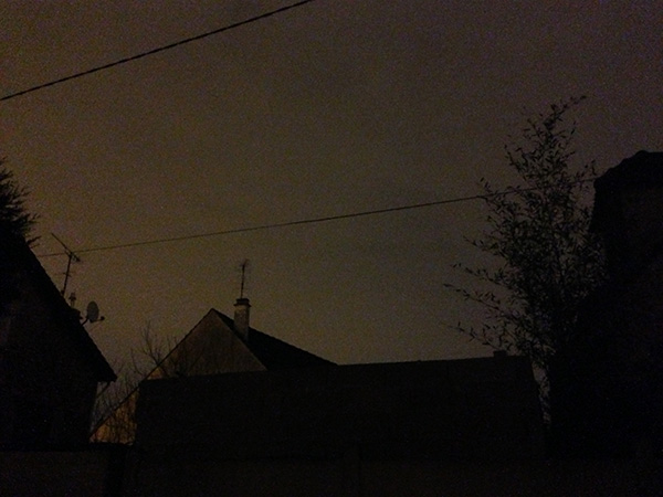 BlackBerry Z10 : photo iPhone 5