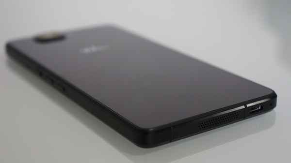 Wiko Highway : tranche inférieure