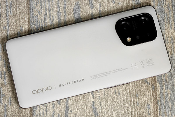 Dos de l'Oppo Find X5