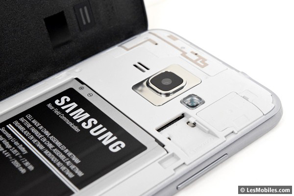Samsung Galaxy J1 (2016) sans capot