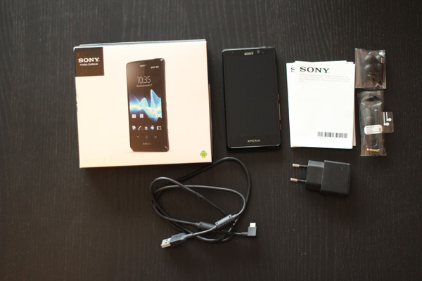 Sony Xperia T  : contenu de la boite