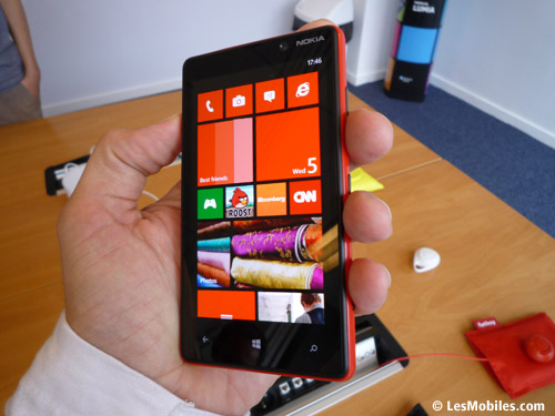 Nokia Lumia 820
