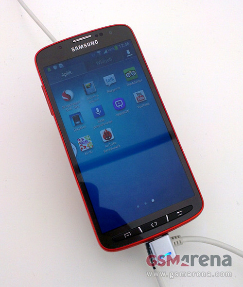 Samsung Galaxy S4 Active : les premières photos du smartphone !