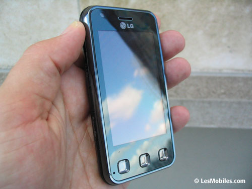 LG Renoir : un mobile 8 mégapixels et WiFi