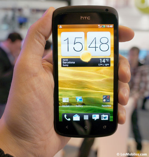 Prise en main HTC One S : un milieu de gamme qui en a sous le capot (MWC 2012)
