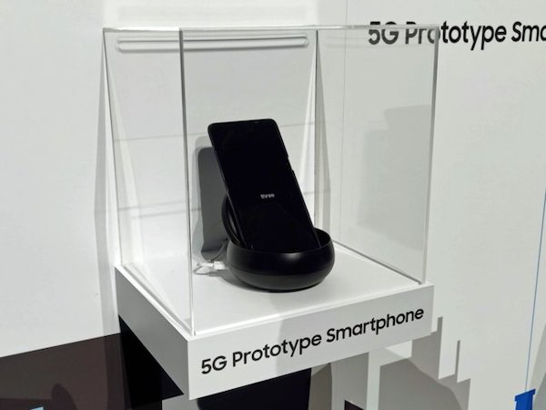 Samsung a montré sous cloche un smartphone 5G au CES