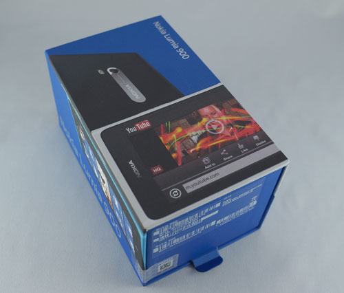 Test Nokia Lumia 900 : boite du smartphone