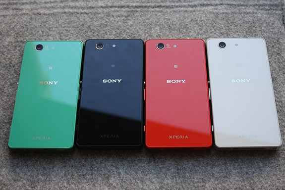 Sony Xperia Z3 Compact : des photos promotionnelles font surface 24 heures avant l'annonce officielle