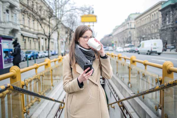 Les deux forfaits mobiles 5G les moins chers du moment pour profiter du réseau Orange, SFR ou Bouygues Telecom