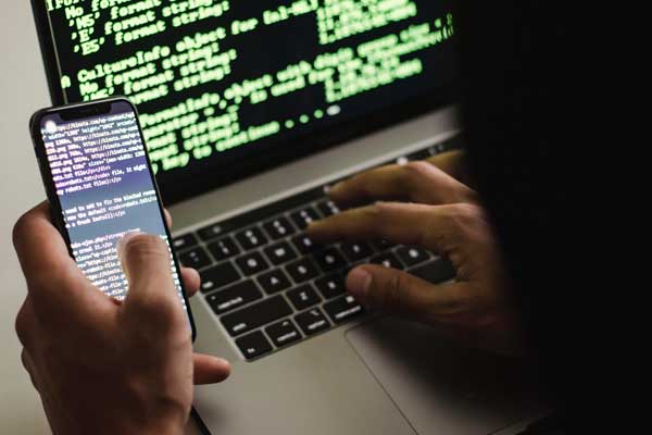 Smartphone piraté : les 6 méthodes les plus utilisées par les hackers