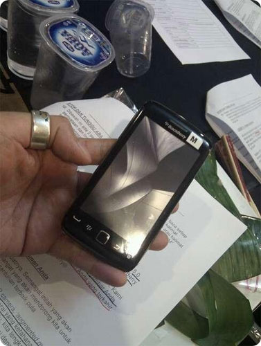 Une photo du BlackBerry Storm 3 ?