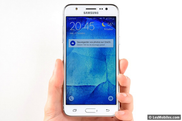 Test du Samsung Galaxy J5 : un bon milieu de gamme, sauf pour les jeux vidéo