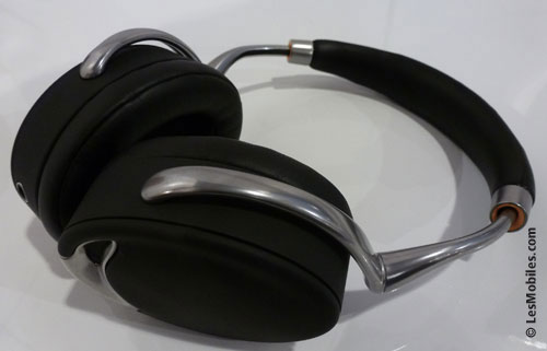 Prise en main : casque Bluetooth Parrot Zik : une finition et un design exceptionnels (CES 2012) 