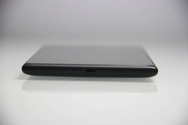 Nokia Lumia 1520 : tranche inférieure