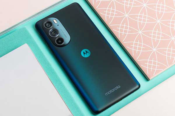 Motorola edge 30 Neo, futur smartphone de la marque repéré sous Geekbench
