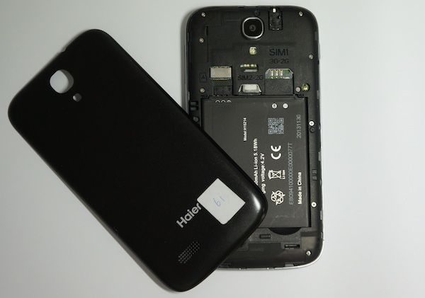 Haier Phone W757 ouvert