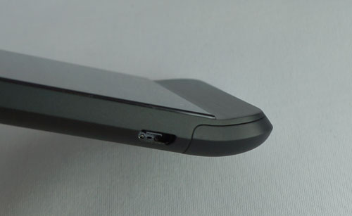 Test HTC One V : design courbure