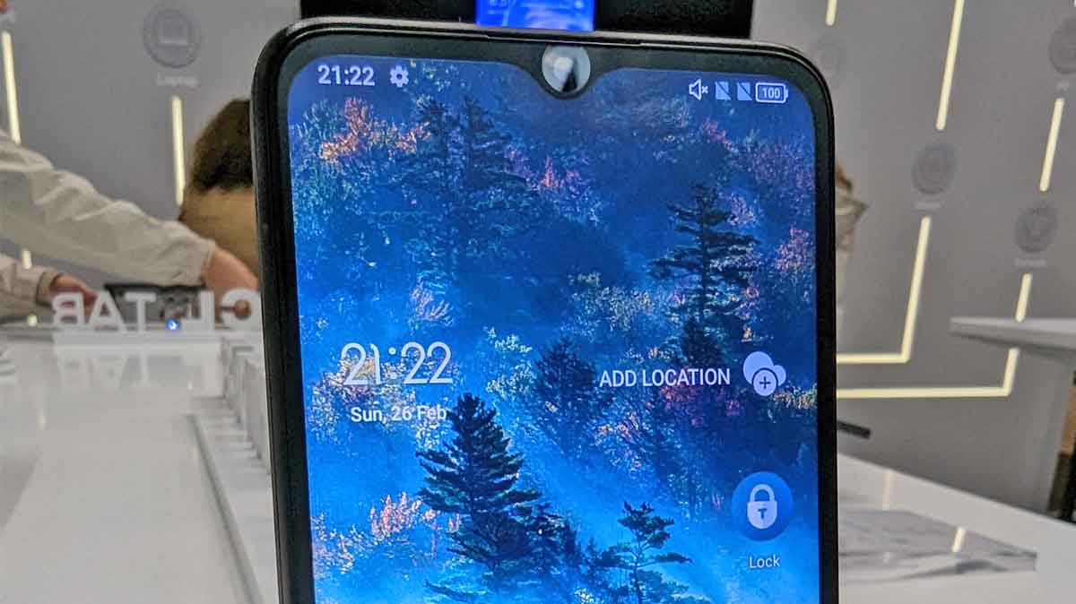 MWC 2023 : TCL expose un prototype de smartphone avec écran NXTPaper pour limiter la fatigue oculaire