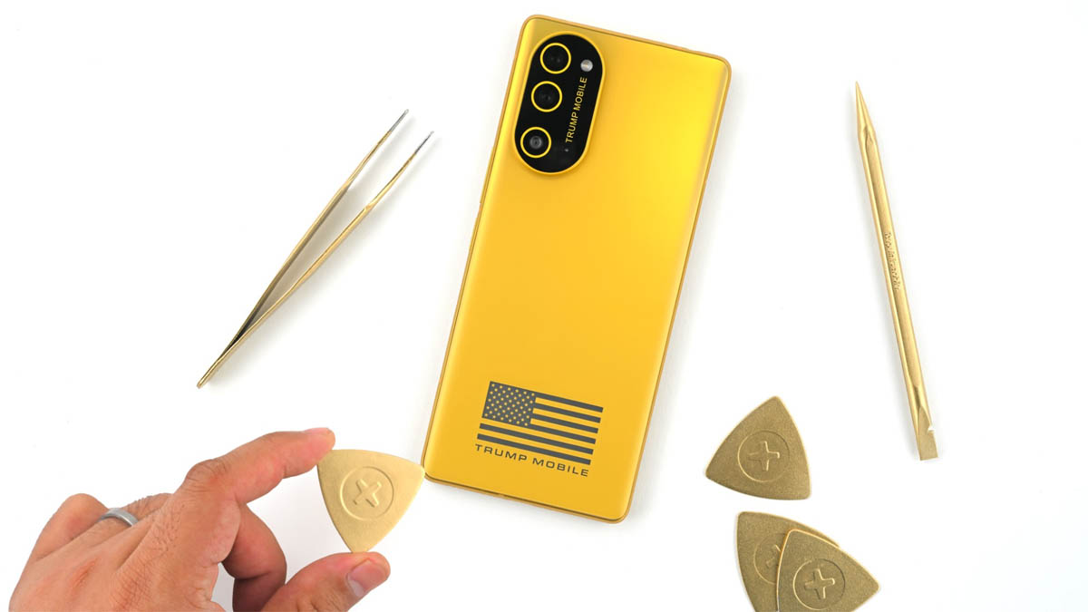 iFixit Trump Mobile T1