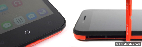 Alcatel OneTouch GO Play : boutons de navigation et ports microSIM et microSD