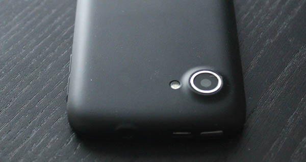 Wiko Cink Slim : vue de dos