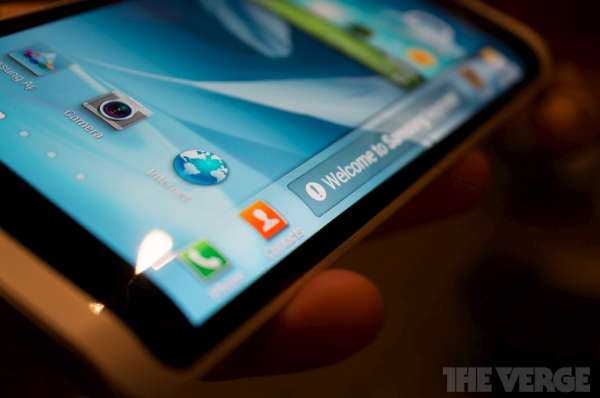 Samsung Youm : l’écran flexible fait son grand retour (CES 2013)