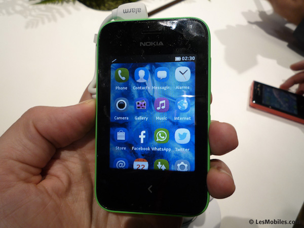 Nokia Asha 230