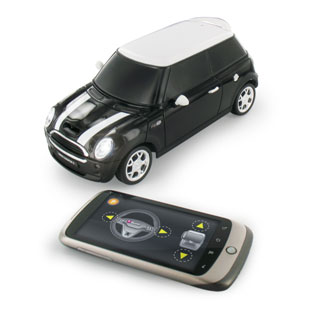 Une Mini Cooper S télécommandée par un smartphone