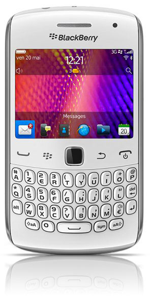 Le BlackBerry Curve 9360 blanc disponible en exclusivité chez Orange 
