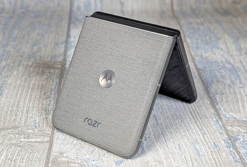 Motorola Razr 70