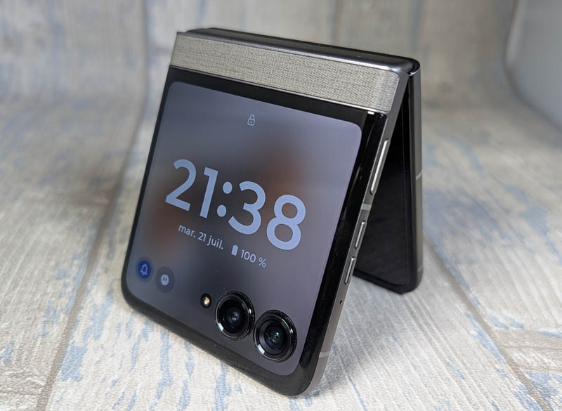 Motorola Razr 70