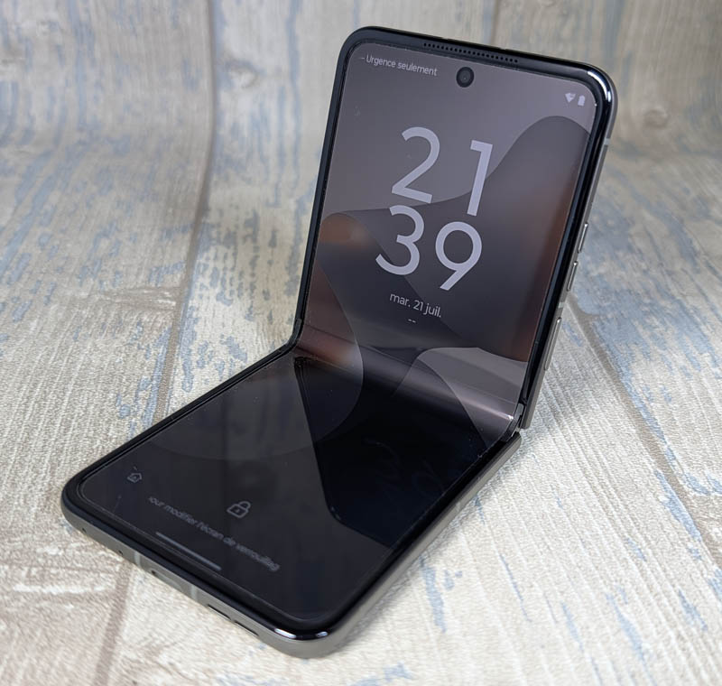 Motorola Razr 70