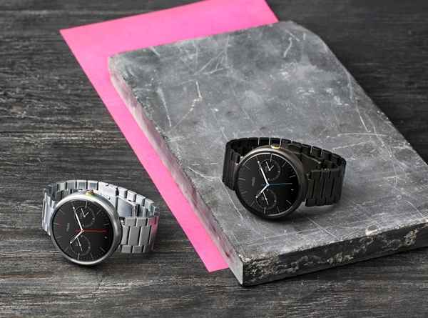 Motorola Moto 360 : les bracelets métalliques arrivent